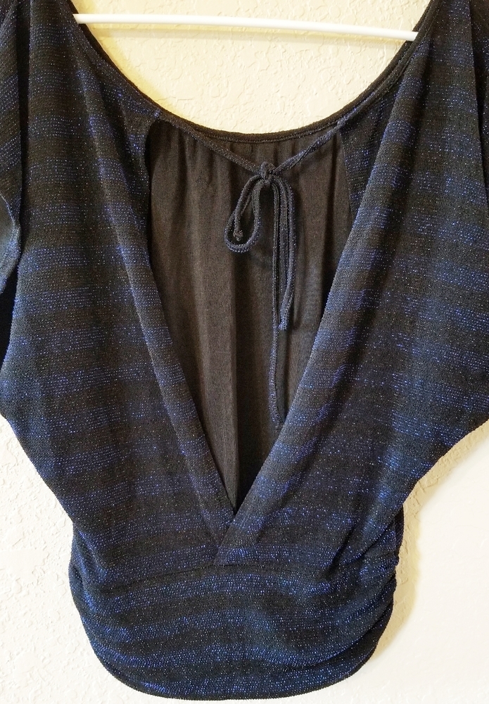 Express open back‎ glitter blouse - Picture 6 of 7